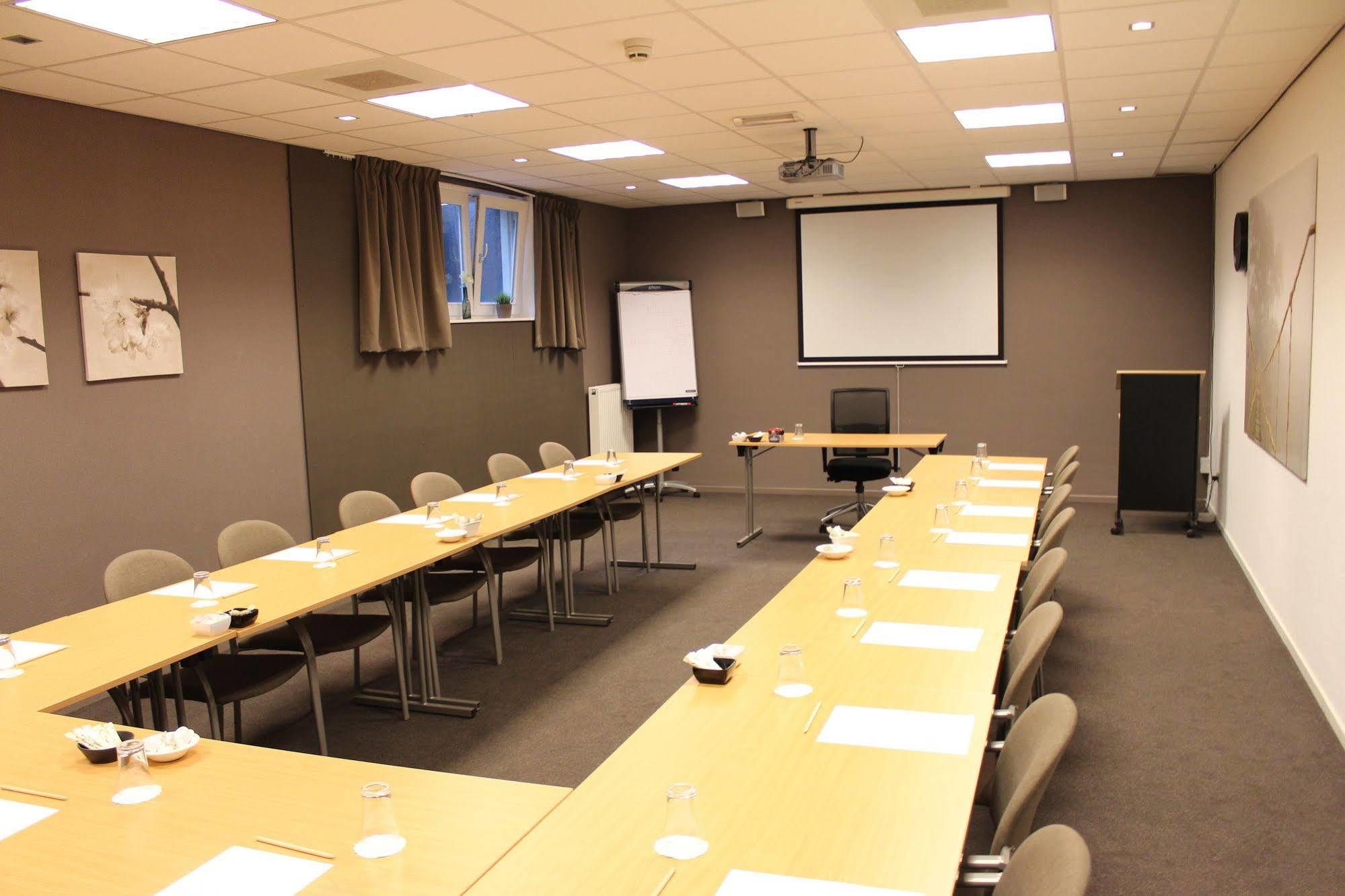 Parkhotel Auberge Vincent Nuenen Luaran gambar